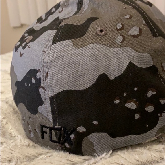 Camouflage Fox hat - Picture 4 of 5